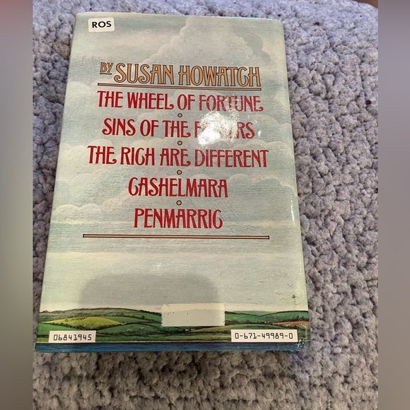 Hard cover novel “Wheel Of Fortune “ by Susan Howatch used - Picture 2 of 6